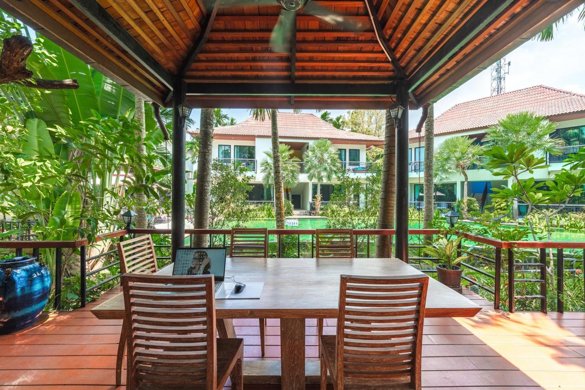 Coco Retreat Phuket Resort And Spa - Sha Plus Chalong Exteriör bild